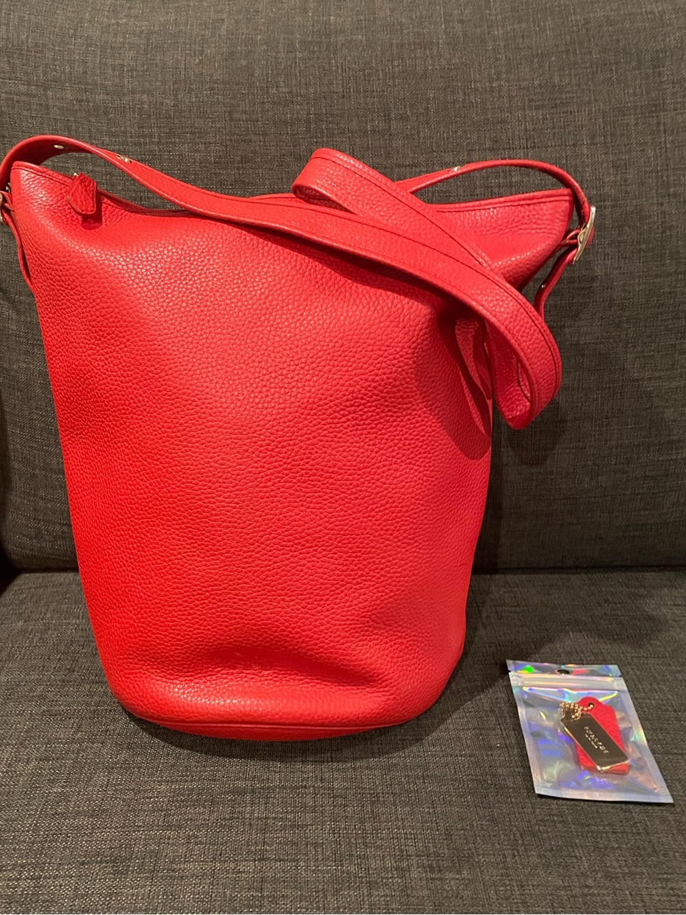 Coach Red Pebbled Leather Crossbody Bucket Bag w/ good hardware NL1493 34474 GUC